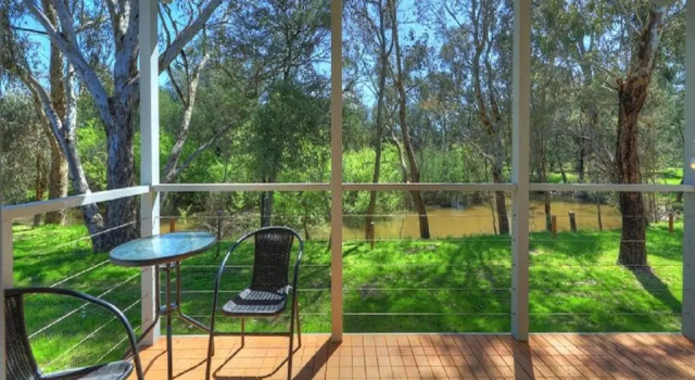 Вилла с 2 комнатами Yea Riverside Caravan Park