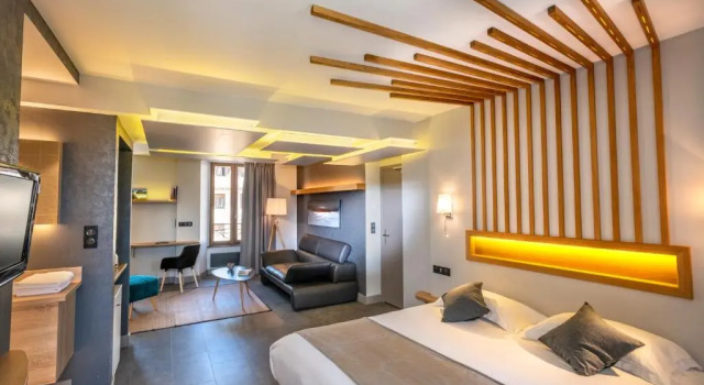 Люкс Superior Logis Hôtel Restaurant Gilles Moreau Laguiole