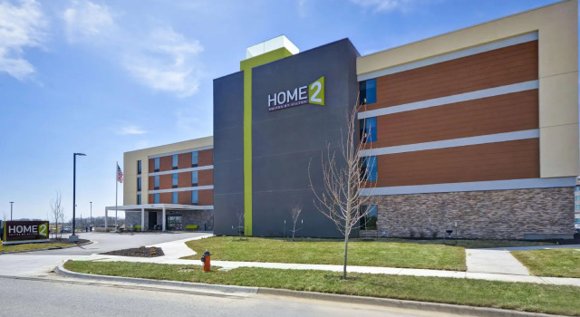 Двухместный люкс Home2 Suites by Hilton KCI Airport