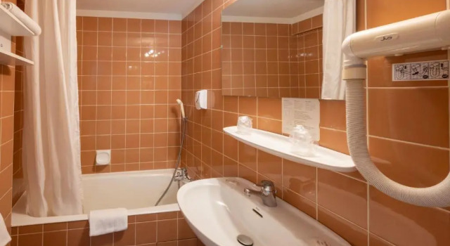 Четырёхместный номер Standard Hôtel du Soleil Levant