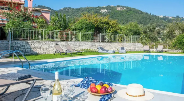 Villa Mangana, Забронировать Вилла Отели периферии Ионических островов с парковкой, Парковка
