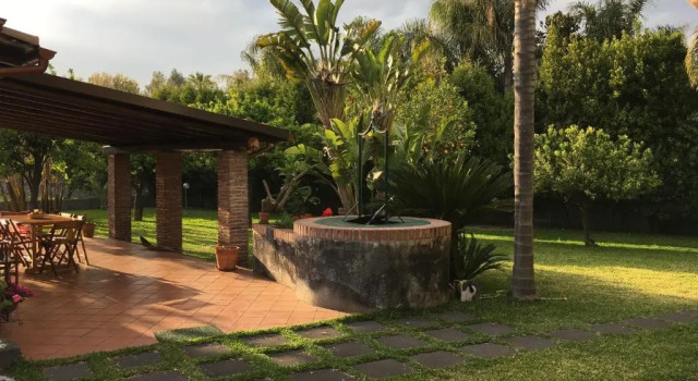Villa Andrea, Book Villa Hoteller i Mascali med parkering, Parkering