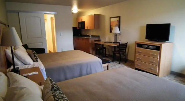 Четырёхместный номер Standard Aspen Suites Hotel Juneau