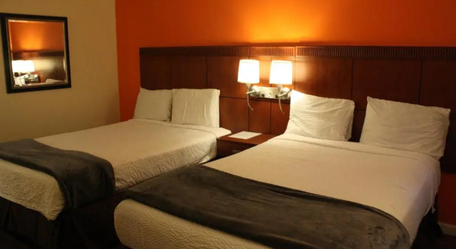 Четырёхместный номер Premium Nampa Downtown Inn