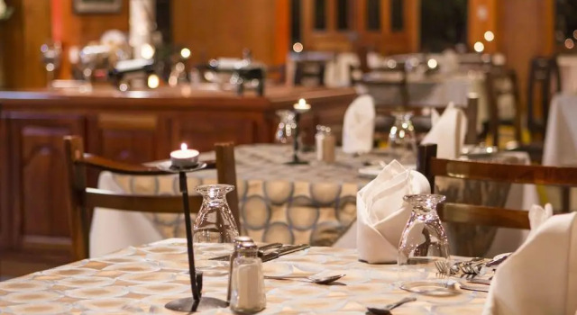 Кровать в общем номере Savegre Hotel Natural Reserve & Spa