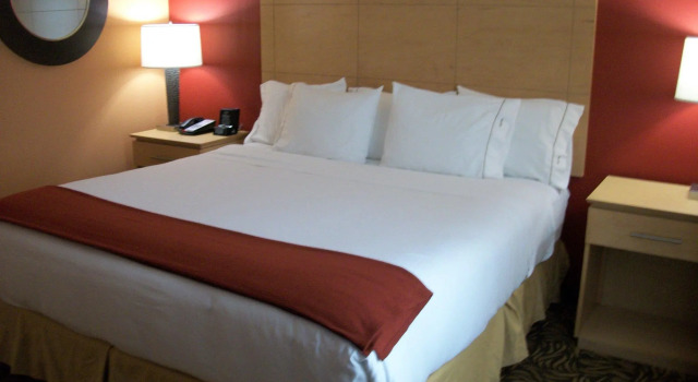 Двухместный номер Standard Holiday Inn Express - Cortland by IHG