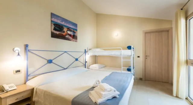 Трёхместный номер Standard Hotel Mar & Sol