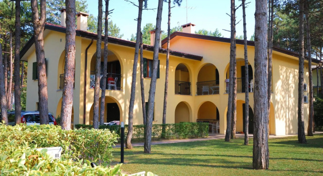 Apartment in Bibione Near Sandy Beach, Prenota Appartamento Hotel SPA a Veneto, SPA