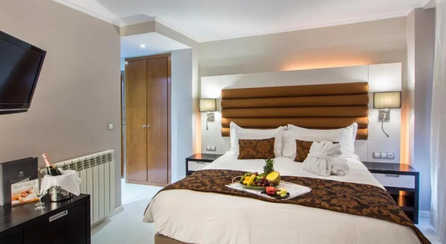 Семейный номер Standard с видом на горы Hotel Princesa Parc