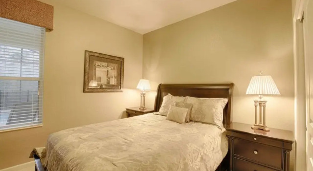 2540 Windsor Hills