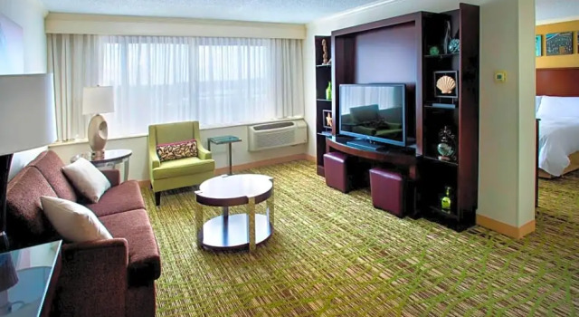 Двухместный люкс c 1 комнатой Boston Marriott Peabody