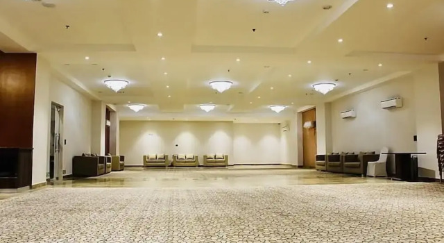 Hotel 91 Huda City Centre, Varaa Hotelli Gurgaon 