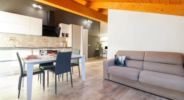 Welcomely - Casa Degli Artigiani, Забронировать Отель Отели Ористано с парковкой, Парковка