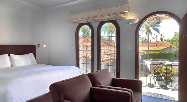 Люкс с 2 комнатами Casa Del Mar Inn