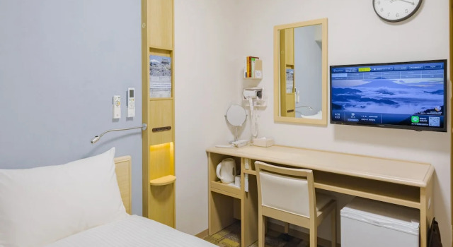 Номер Economy Toyoko Inn Tokuyama-eki Kita-guchi