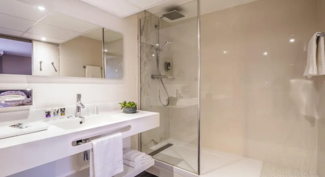Полулюкс Mercure Pau Palais des Sports