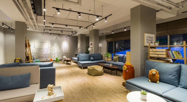 Sun Dialogue Hotel by Cosmos Creation