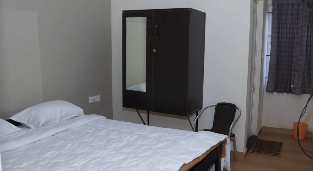 Venus Residency, Забронировать Отель Утакаманд штат Тамилнад, рядом с Озеро Ути