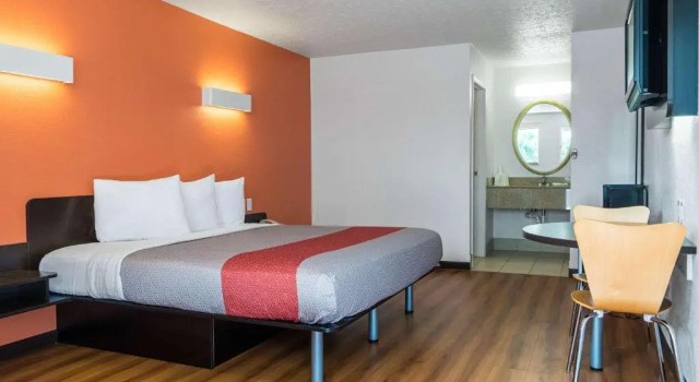 Люкс Motel 6-Columbus, OH - OSU
