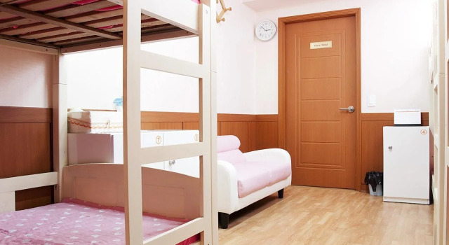 Casa Amigo Guesthouse, Забронировать Отель Мапхогу Сеул, рядом с Торговая улица Хондэ