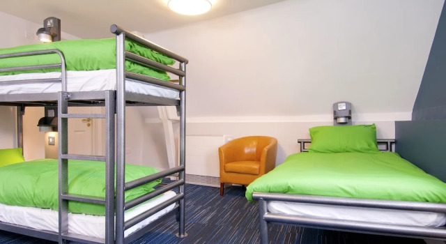 Четырёхместный номер Standard YHA South Downs