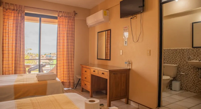 Четырёхместный номер Superior Hotel El Mirador