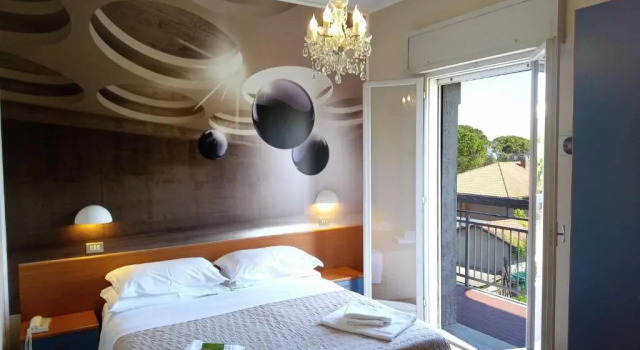 Двухместный номер Standard Hotel President