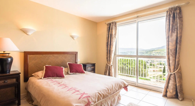 Villa in Limoux With Private Pool & Mountain Views, Rezervovat Vila Limoux Corbières