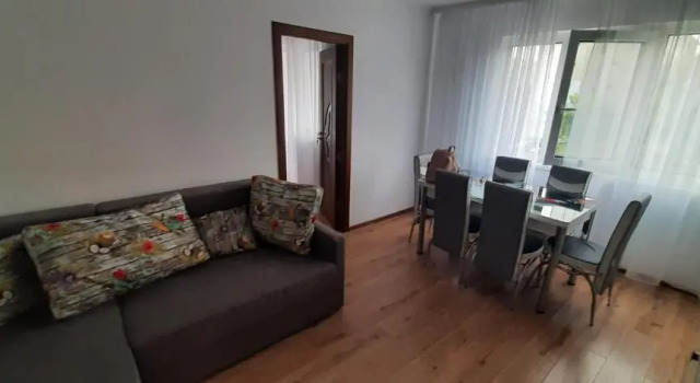 Apartament Gabi Strada Rozelor Etaj 2, Prenota Appartamento Appartamenti a Mangalia, Appartamento