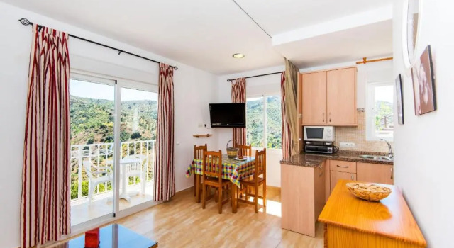 Apartamento Rural De Oses 1, Rezerwuj Apartament Totalan Axarquía