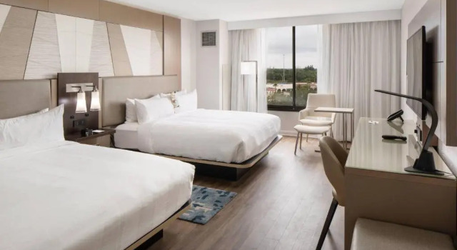 Четырёхместный номер Standard Palm Beach Gardens Marriott
