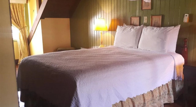 Copper and Lumber Store Hotel