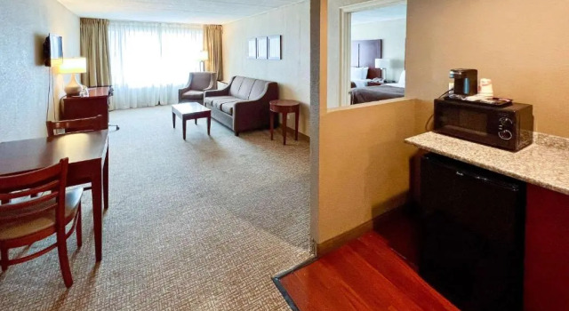 Люкс Quality Inn & Suites Orland Park - Chicago