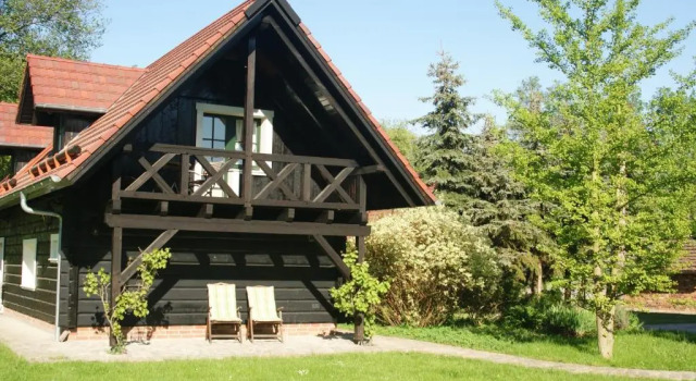 Коттедж с 2 комнатами Zum Alten Backhaus