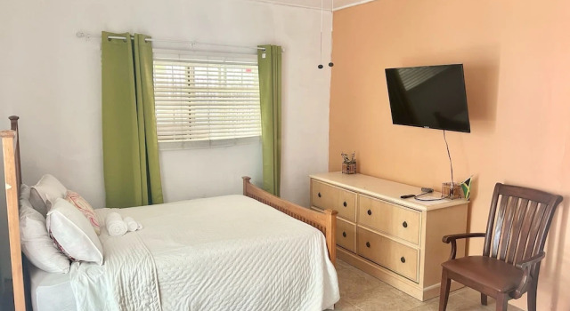 Caldo Tours, Buchen Sie Hotel Ewarton Jamaika