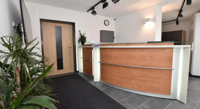 Boardinghouse Henschelstraße, Varaa Huoneistohotelli Hotellit Baijeri pysäköinnillä, Pysäköinti