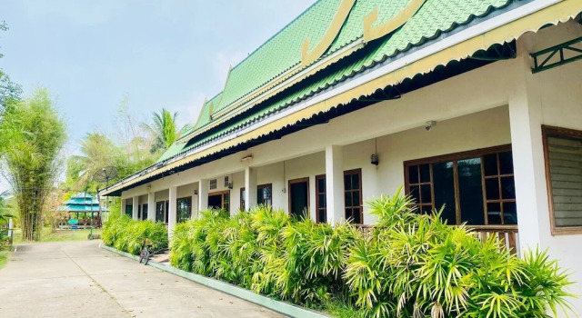 Двухместный номер Superior Phuphan Park Hotel