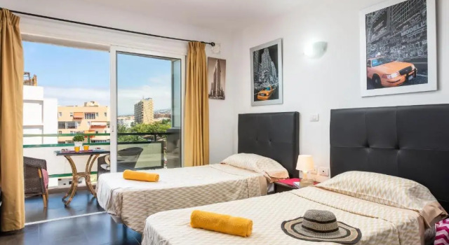 603 Studio Comodoro first sea line, Prenota Hotel Hotel a Tenerife con piscina, Piscina