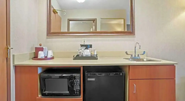 Шестиместный люкс Comfort Inn & Suites Rapid City near Mt Rushmore