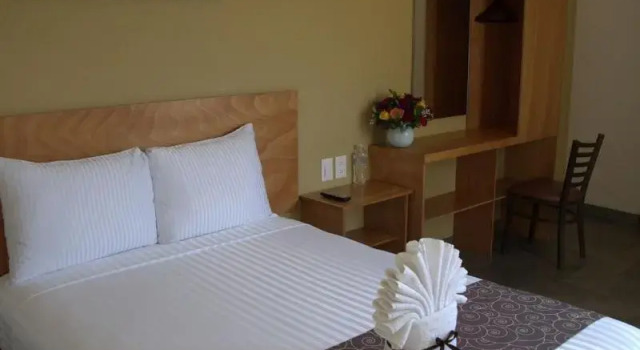 Четырёхместный номер Standard AM Hotel y Plaza
