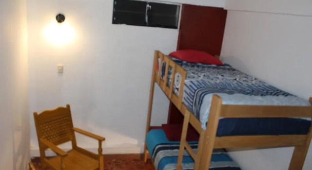 Кровать в общем номере Kame House hostel