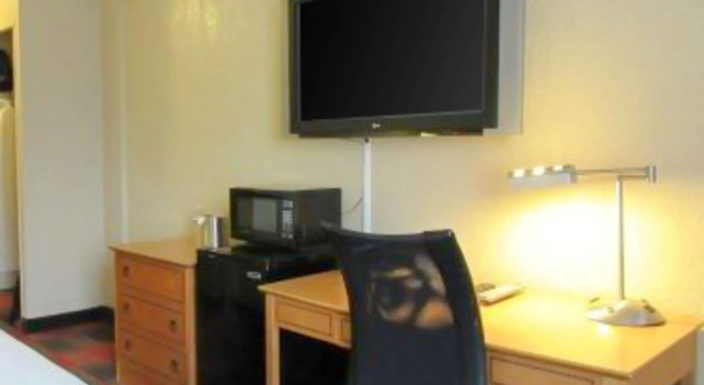 Двухместный номер Standard Quality Inn & Suites Airport