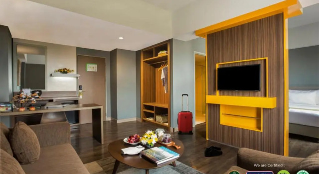 Люкс с видом на город KHAS Malioboro Hotel