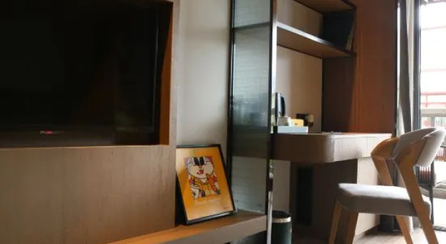Семейный тент с балконом и с красивым видом из окна Wuyue Hotel Yangshuo West Street Branch