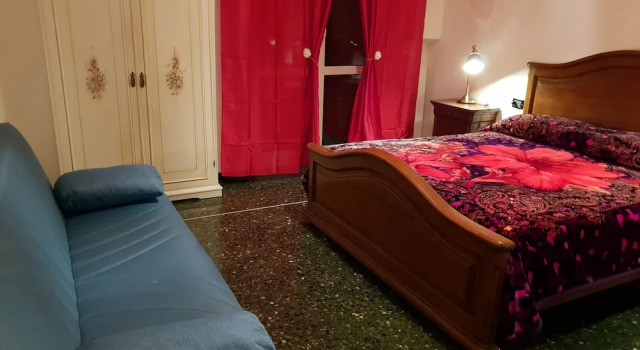 Cantore 11a, Забронировать Отель Отели Генуи с парковкой, Парковка