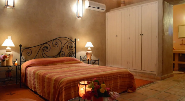 Riad Ain Khadra Khadra, Rezerwuj Hotel Hotele w Souss-Massa-Draa z basenem, Basen