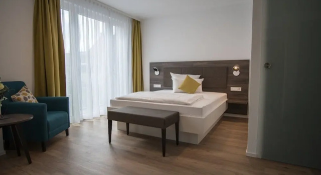Wo der Hahn kräht, Book Hotel Flein Baden-Württemberg