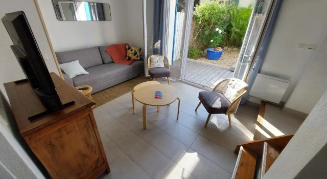 Bormes les Mimosas, Hameau de Cabasson, à 400m de la mer et du fort de Bregançon, Villa classée 3 étoiles, de 2 à 8 personnes, Забронировать Вилла Борм-ле-Мимоза Mimosa Road