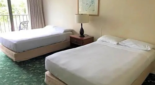 Кровать в общем номере (мужской номер) Hilo Bay Hotel