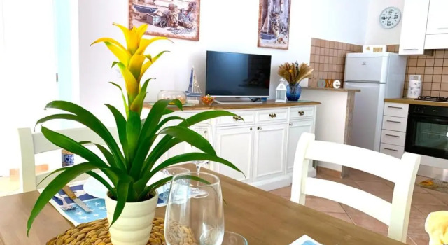 Abbasanta 6 a - due passi dal mare, Prenota Hotel Hotel a Lazio con parcheggio, Parcheggio
